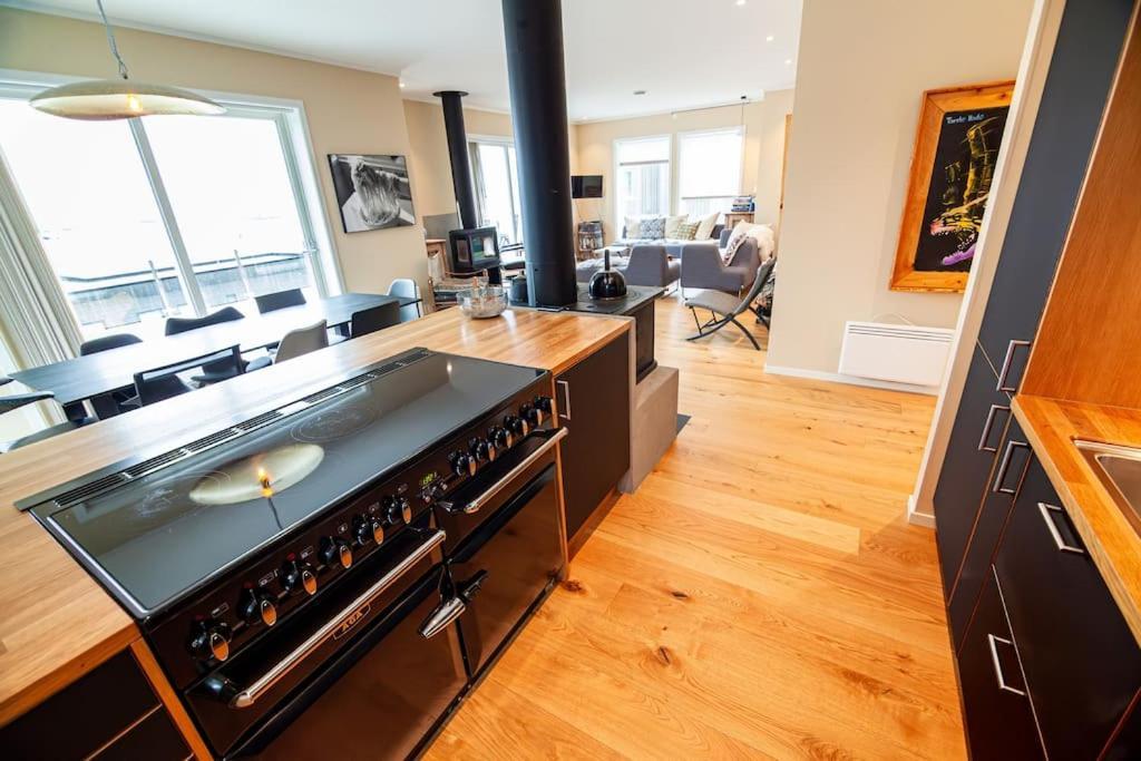 Amazing Seaview Lodge, Kabelvåg Екстериор снимка